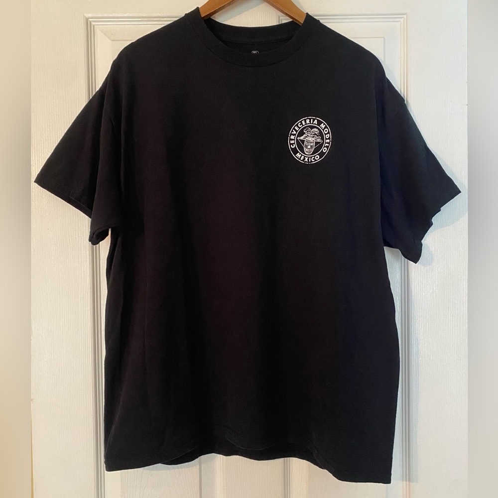 Cerveza Modelo Graphic T Shirt
